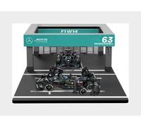 BBurago Diorama Garaje Mercedes GP F1 W14 EQ N 63 2023 George Russell con figura y accesorios