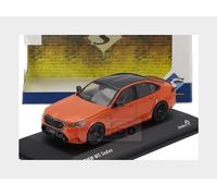 Solido BMW G90 M5 Sedán - Sedán Compacto M-Berlina, Aspecto Deportivo, Techo Negro, Llantas de aleación, Modelo Diecast, Color Naranja Fuego III 1:43
