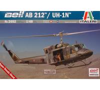 Italeri 2692S - AB 212/UH-1N - Helicóptero a escala [Importado de Alemania]