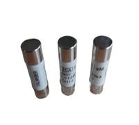 1 fusible: 14 1432016 16A 690V aM 14 * 51/1432020 20A / 1432025 25A / 1432032 32A 500V / 1432040 40A / 1432050 50A 400V(1432025 25A 690V)