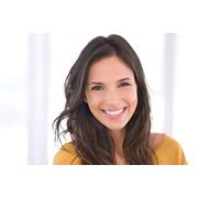 1 implante dental de titanio con corona de porcelana y limpieza bucal