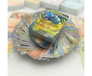 100 cartas de Pokemon con 20 tarjetas Holo/Glitter - Compilación aleatoria | Incluye cargador superior Mergolito