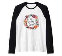 101 Years Loved 101th Birthday Floral Wreath Loved for Women Camiseta Manga Raglan