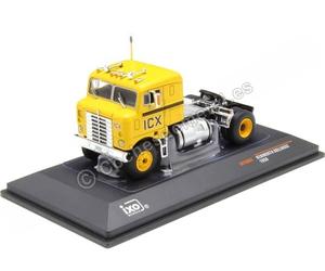 1950 Cabeza Tractora Kenworth Bullnose Amarillo 1:64 IXO Models 64TR004