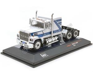 1953 Cabeza Tractora Ford LTL-9000 Blanco/Azul Decorado 1:64 IXO Models 64TR011A