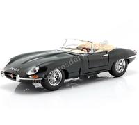 1961 Jaguar Type "E" Cabriolet Verde 1:18 Bburago 12046