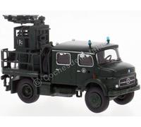 1966 Camión Mercedes LA 911 Policía de Hamburgo con Torre de Iluminación Verde O