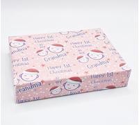 2 hojas con 2 etiquetas de caras lindas con texto en inglés "Happy 1st Christmas As My Grandma", papel de regalo para primera Navidad, abuela, relaciones familiares, color rosa (PA)