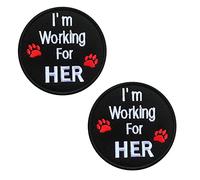 2 piezas I am Working for Her/I am Working for Him Service Dog Funny Patch Bordado Gancho y cierre de bucle Emblema para perro guía de perro perro grande granja perro mascota arnés