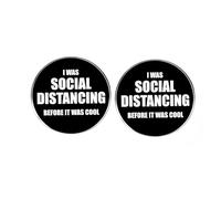 2 pines de solapa con texto en inglés "I Was Social Distanging Before It Was Cool", pin de distancia social, botón redondo de aleación, accesorios para mochila, caja de ropa, sombrero, 3 cm, metal