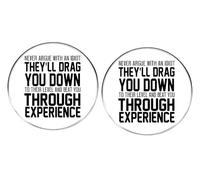 2 pines de solapa con texto en inglés "Never Argue With An Idiot", insignia de aleación de broma para compañeros y amigos, 3cm(1.2"), Metal, No es una piedra preciosa