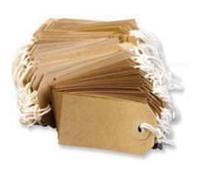 200 LARGE Brown/Buff (Manilla) Strung 134x67mm Tag/Tie On Luggage Craft Labels 5 by Q-Connect