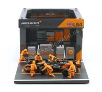 2024 Garaje Pit Lane McLaren Team MCL38 Nº4 Lando Norris Con Figuras del Equipo