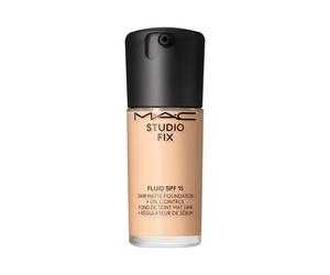 ¡25% DTO! Base de Maquillaje Mate Studio Fix SPF15 30 ml