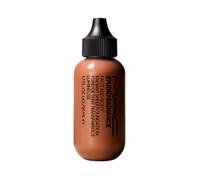 ¡25% DTO! Face & Body Studio Radiance Base de Maquillaje Ultraligera para Cuerpo y Rostro 50 ml