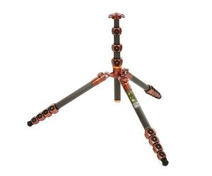 3 Legged Thing Leyendas Bucky bronce