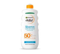 Garnier Delial Sensitive Advanced Leche Protectora Solar Formato XXL Familiar. Ceramide Protect: mantiene la piel hidratada y la función barrera intacta. 0% pegajoso, 0% graso.