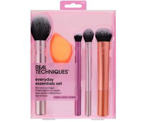 ¡41% DTO! Set de Brochas Everyday Essentials