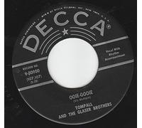 45vinylrecord Ooie-Gooie/She Loves The Love I Give Her (7"/45 rpm)