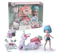 4SF - Hello Kitty Pretty Pink Scooter, Muñeca Fashion Japonesa con Moto y Accesorios, Figura de 19.5 cm con 15 Puntos de Articulación, Incluye Casco y Bolso, Top con Microshorts, Famosa (HKTF3000)