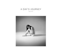 A day‘s journey: A Black and White Photo Book with Fine Art Nude Photography - A Sensual Journey Through Fear, Self-Discovery, and Inner Freedom