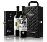 «A estas alturas DE mi vida volverme cuerdo sería...» Mensaje en una Botella. Estuche-Maletín de LUJO 2x Vino Tinto Premium Reserva 12 Meses y Set de 4 Accesorios. Etiqueta Blanca PERSONALIZABLE