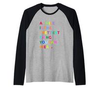 A Smile Is The Prettiest Thing You Can Wear Quotes Graphic Camiseta Manga Raglan