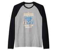 Acogedora Menorá de Hanukkah Light The Night Design Camiseta Manga Raglan