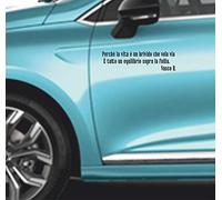 Adhesivo con frase "La vita è un chivido que vuela via" Vasco Rossi - Frases para habitación infantil, coche decoración Cód. 0005 (negro)