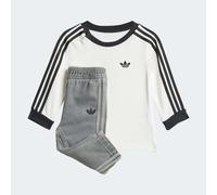 Adidas Originals Conjunto de camiseta de manga larga y pantalón vaquero. Color blanco/gris