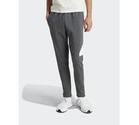 adidas Pantalón de hombre Future Icons Badge of Sport adidas. Gris oscuro M