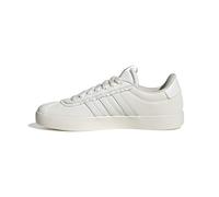 adidas Women's Zapatilla VL Court 3.0 | Este sencillo zapato adidas de piel suave con amortiguación ligera y suela exterior de goma vulcanizada ofrece comodidad.