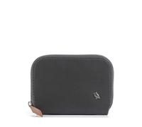 Adoptando la tendencia del minimalismo elegante, esta cartera Mini de Bellroy, fabricada en cuero suave, ofrece un toque refinado para tus esenciales diarios. Su diseño ligero garantiza un transporte 