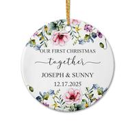 Adorno de cerámica personalizado con texto en inglés "Our First Christmas Together", adorno de Navidad 2025, regalo para citas, aniversario, recién casados, fecha personalizada y nombres para parejas