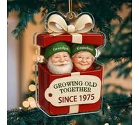 Adorno de Navidad de madera personalizado con diseño de Papá Noel y la Sra. Claus, con texto en inglés "Growing Old Together Since Sant", romántico para marido, esposa, novio o novia