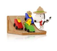 Adorno de recuerdo Hallmark Peanuts: Comienza la carrera! Snoopy y los Beagle Scouts Pinewood Derby con Woodstock