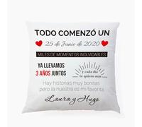 Adri Cojín Personalizado con Relleno, con Fecha de Aniversario - Regalo Original para Parejas, Novios y Detalle para Boda (Varios tamaños) (25 x 25 cm 2 Caras)