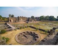adrium Cuadro en lienzo de 60 x 40 cm: Mandu India, ruinas afganas del reino islámico, monumento a la mezquita y tumba musulmana. Detalles arquitectónicos.