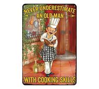Aenaon Cartel de lata vintage de chef Never Underestimate an Old Man with Cooking Skills Retro Home Kitchen Bar Rustic Wall Decor Funny Decor Sign 8 x 12 pulgadas