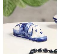 AEVVV Gzhel Ceramics - Figura decorativa de cachorro durmiente de cerámica - Azul cobalto y blanco, pintada a mano, decoración del hogar, coleccionable, 9 x 5 x 4 cm