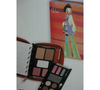 Agenda Set de Maquillaje Amarilla Pinaud