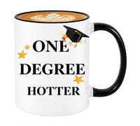 AHEJIOO Taza de café de regalo de licenciatura, regalo de graduación maestra, taza divertida para graduaciones Matura 2026. Regalo de un grado con caja de regalo para aprobar el examen
