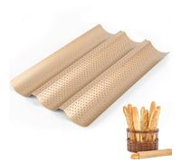 AIOUHMYM 1 PcsBandeja para Baguette, Molde para Hornear 3 Baguette, Molde de Pan Francés, Bandeja para Hornear, Bandeja para Hornear de Barra de Pan Baguettes Francés Perforado Antiadherente(Dorada)