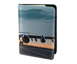 Airplane In The Evening Light - Soporte para pasaporte, artículos esenciales de viaje, cartera antirrobo para tarjetas y pasaportes, tamaño para adaptarse a todos los pasaportes estándar