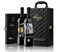 «Al final caperucita tiro la canasta y se fue con el lobo» Mensaje en una Botella. Estuche-Maletín de LUJO 2x Vino Tinto Premium Reserva 12 Meses y Set de 4 Accesorios. Etiqueta Negra PERSONALIZABLE