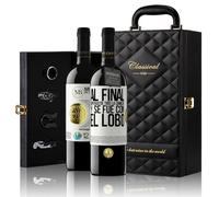 «Al final caperucita tiro la canasta y se fue con el lobo» Mensaje en una Botella. Estuche-Maletín de LUJO 2x Vino Tinto Premium Reserva 12 Meses y Set de 4 Accesorios. Etiqueta Blanca PERSONALIZABLE