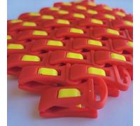 Alcrea® 40 Pinzas para Calcetines para Lavadora y Secadora edición Mundial de Fútbol 2026, con Colores Nacionales. Siempre emparejados y directos al cajón sin Doblar. Más Grandes y con Gancho Grande