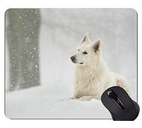 Alfombrilla de ratón de caucho natural, estampada con nieve nevada, perro de invierno - Bordes cosidos