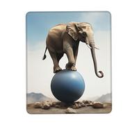 Alfombrilla de ratón pequeña con diseño de elefante en equilibrio sobre una pelota, de 8,3 x 10,3 pulgadas, ultrasuave, para juegos, portátil, antideslizante, base de goma, impermeable, para escrito