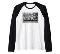 Alice Cooper & Keith Moon Of The Who muestran autos nuevos Camiseta Manga Raglan